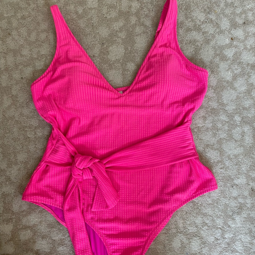 Vineyard Vines Seersucker one piece